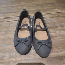 Load image into Gallery viewer, Osh Kosh grey NEW ballet flat shoes 7
